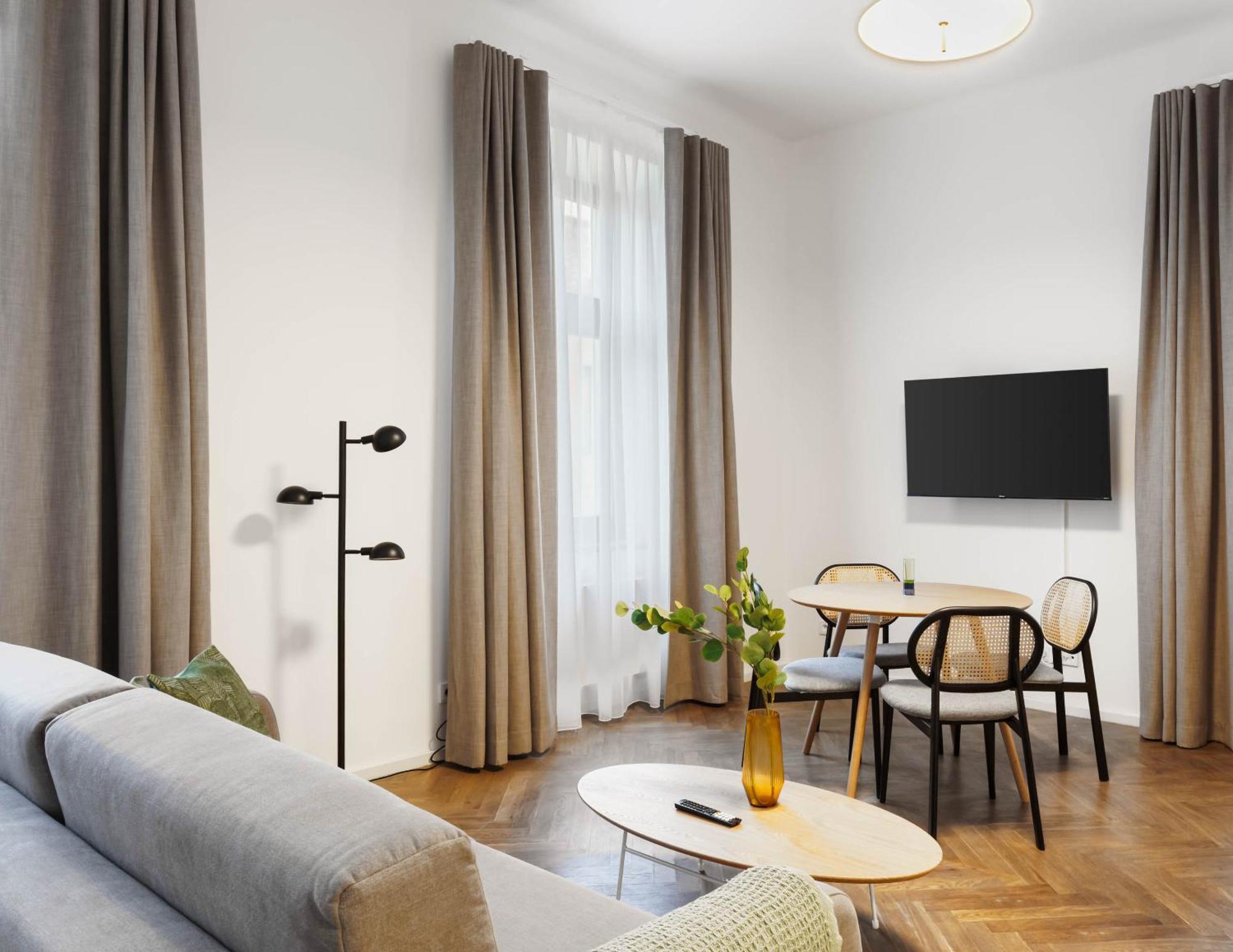 Limehome Prague Halkova Bilik gambar