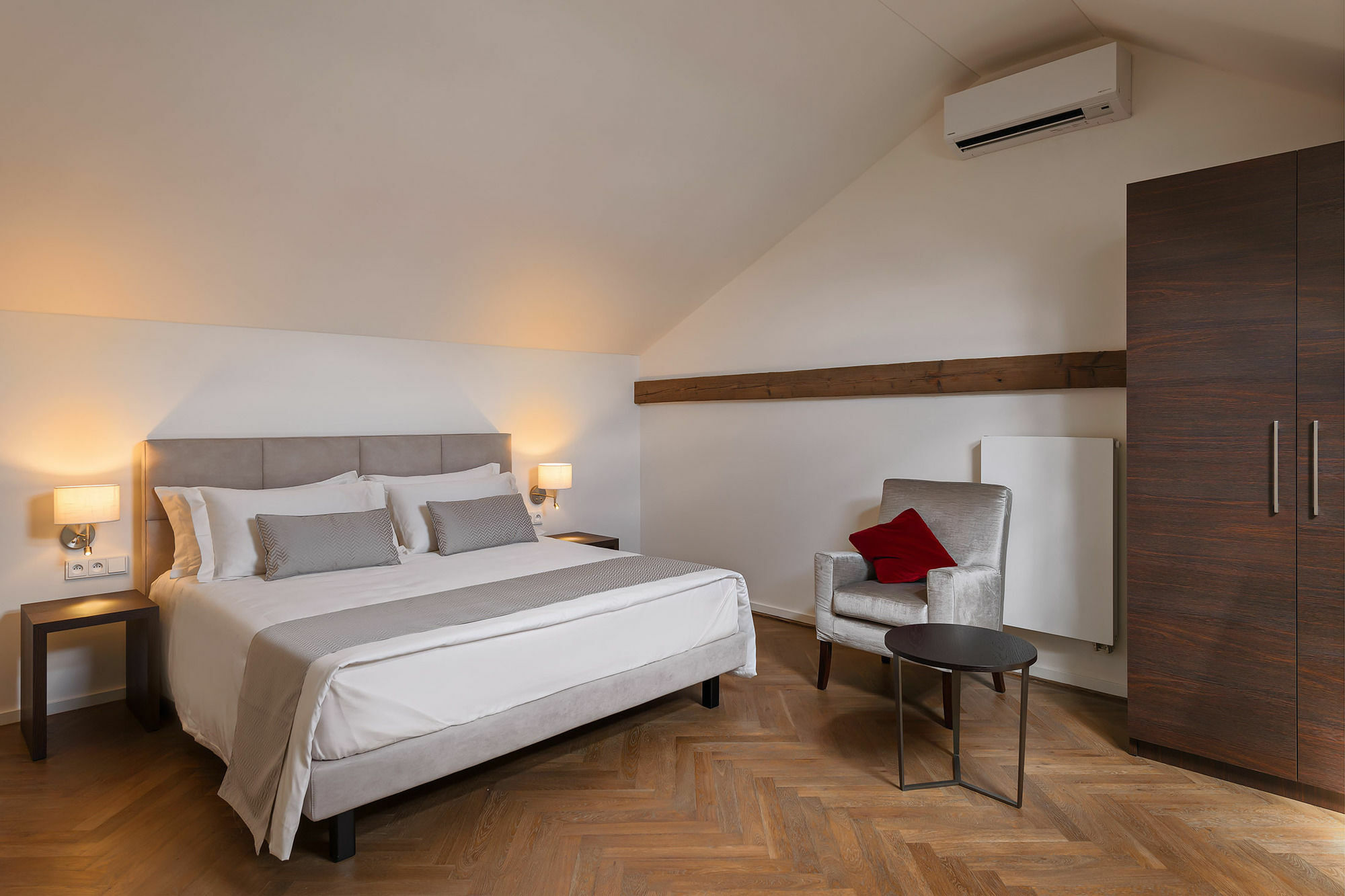 Limehome Prague Halkova Luaran gambar